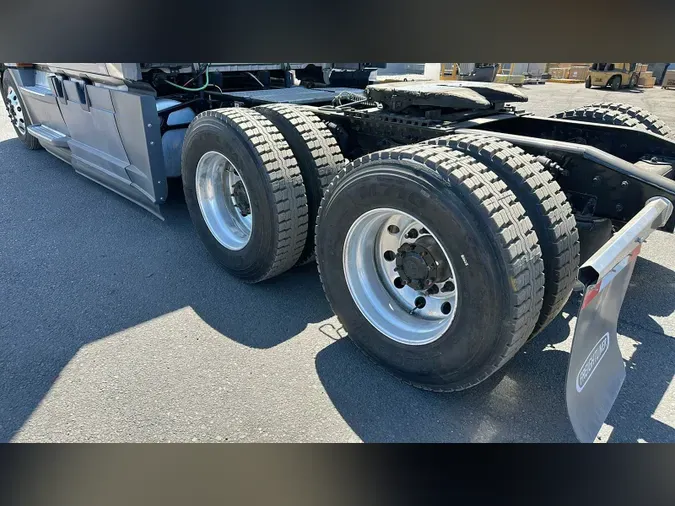 2021 Freightliner Cascadia