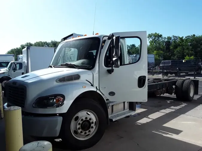 2020 FREIGHTLINER M2 10664f51914798b8282f3eca56bdbac95e6