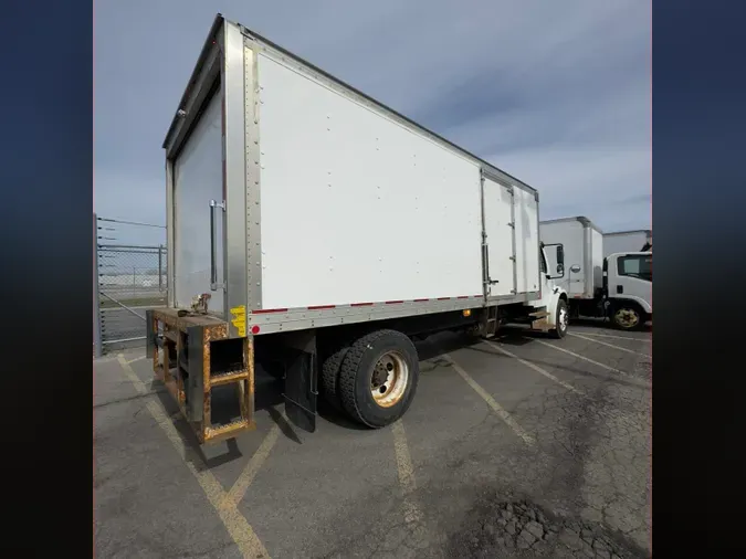 2019 FREIGHTLINER/MERCEDES M2 106