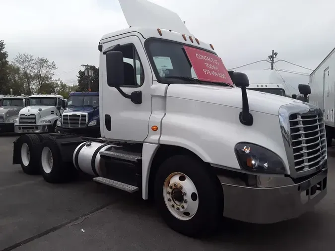 2019 FREIGHTLINER CASCADIA 125