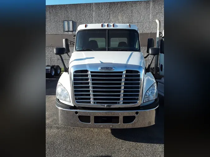 2016 FREIGHTLINER/MERCEDES CASCADIA 125