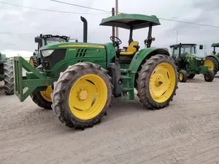 2017 John Deere 6120M