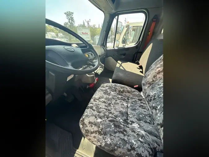 2018 FREIGHTLINER/MERCEDES M2 10664fd55c3f0c28f5ff0426a3da69c02c4