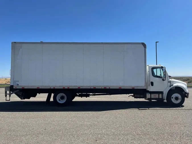 2019 Freightliner Business Class M2 106