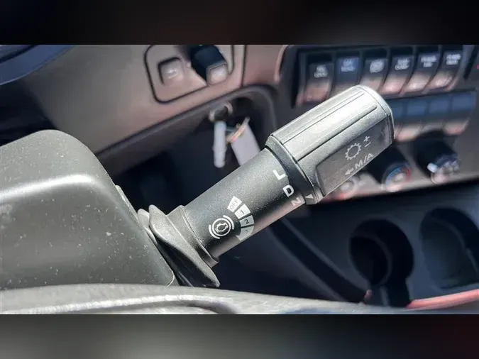 2020 INTERNATIONAL LT