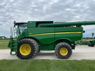 2012 John Deere S680