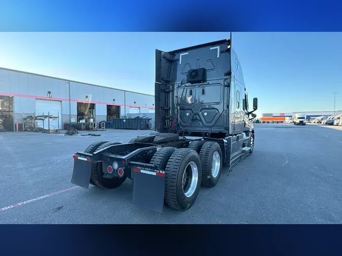 2024 Freightliner Cascadia6506958de02aa82b5bded8854aff7698