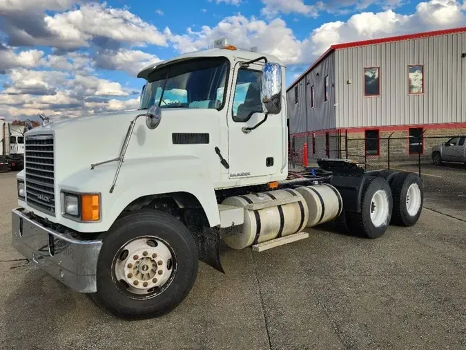 2008 MACK PINNACLE CHU6136506f0dd4f609a2b6302959bc4a8e06c