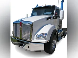 2025 Kenworth T880