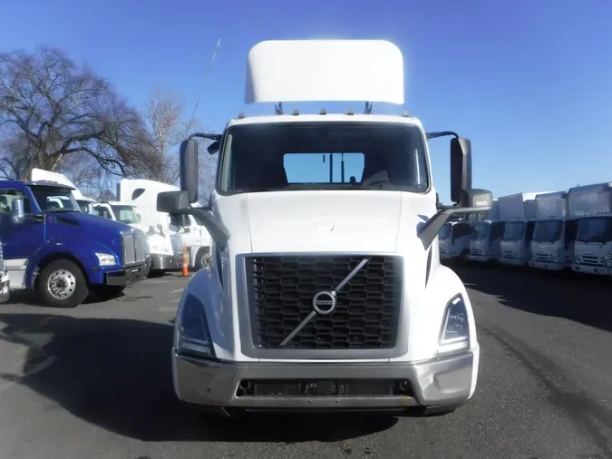 2019 VOLVO VNL