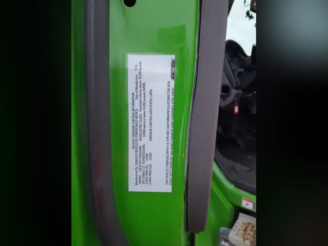 2019 FREIGHTLINER/MERCEDES M2 106