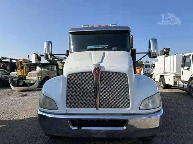 2008 KENWORTH T370