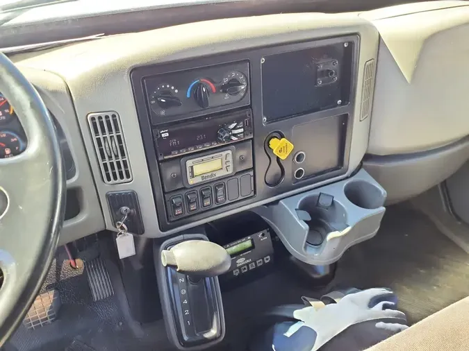 2019 NAVISTAR INTERNATIONAL 4300