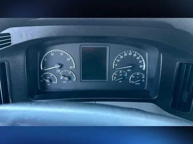 2019 FREIGHTLINER CA126