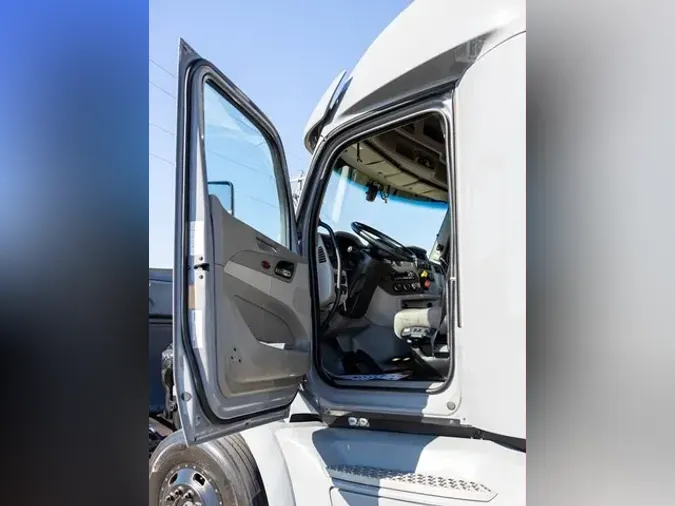 2021 PETERBILT 579