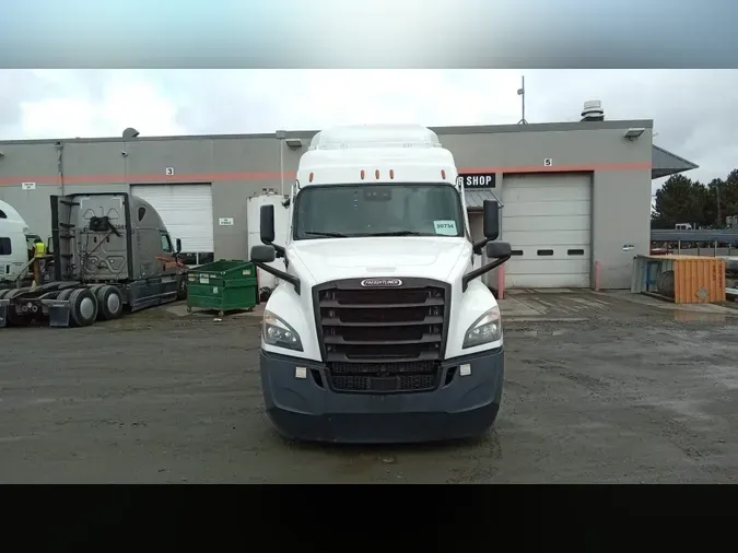 2021 Freightliner Cascadia 126