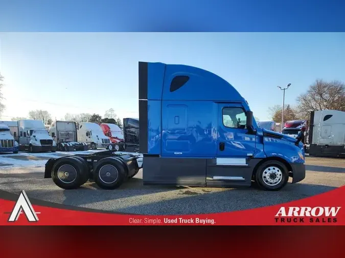 2021 FREIGHTLINER CA126