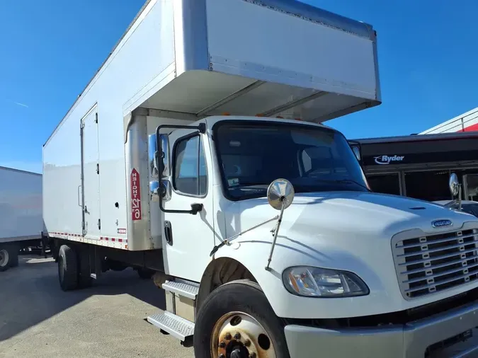 2017 FREIGHTLINER/MERCEDES M2 106