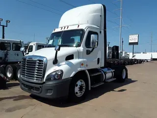 2019 FREIGHTLINER CASCADIA 113