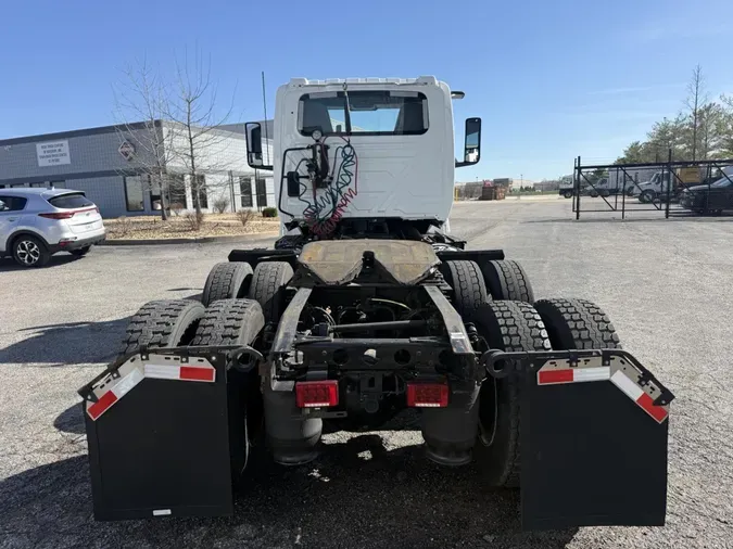 2020 International LT625