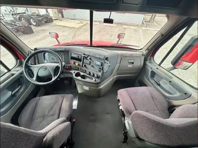 2019 FREIGHTLINER/MERCEDES CASCADIA 125