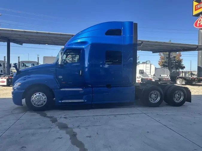 2022 International LT625