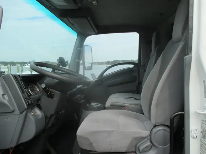 2016 ISUZU NPR-HD