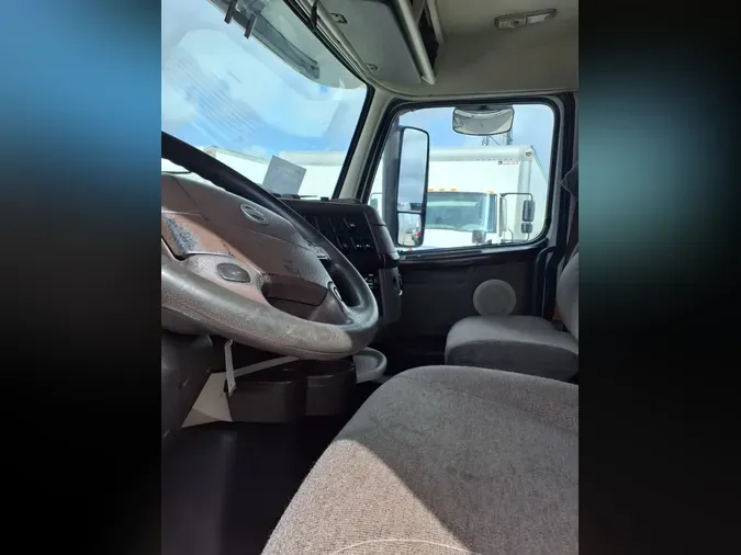 2017 VOLVO VNL64TRACTOR