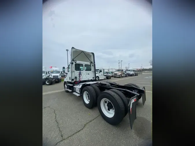 2020 FREIGHTLINER/MERCEDES NEW CASCADIA 116
