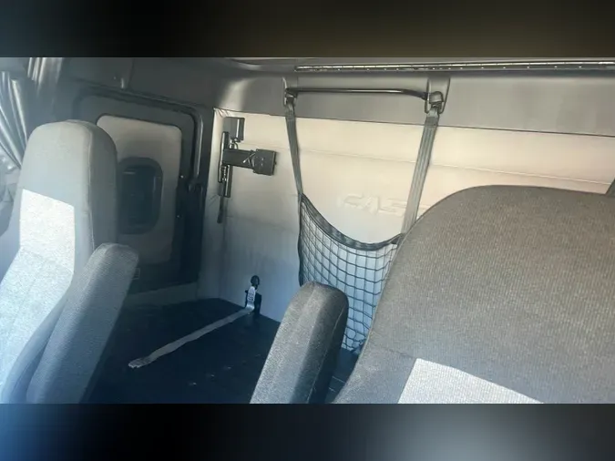 2020 Freightliner Cascadia 126