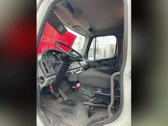 2017 FREIGHTLINER M2 106