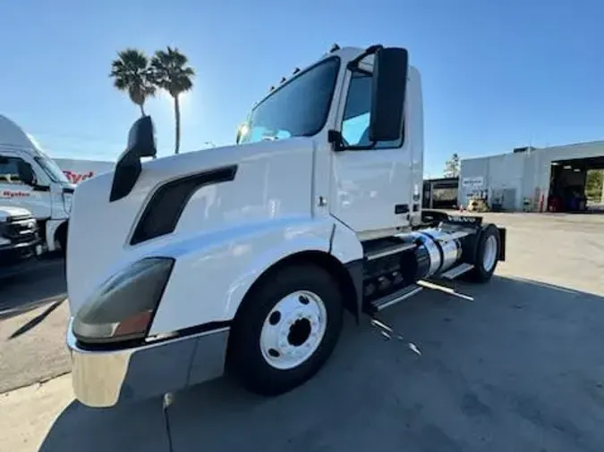 2016 VOLVO VNL42TRACTOR