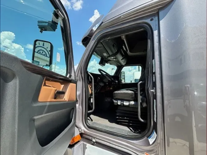 2022 Freightliner PT126SLP