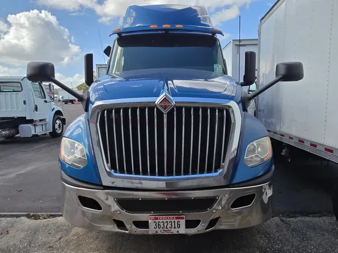 2020 NAVISTAR INTERNATIONAL LT625 SLPR CAB