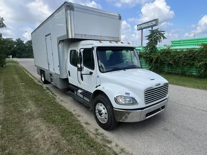 2017 Freightliner M2 106