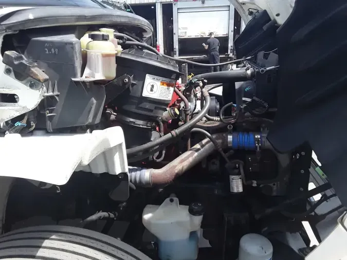 2018 FREIGHTLINER M2 106