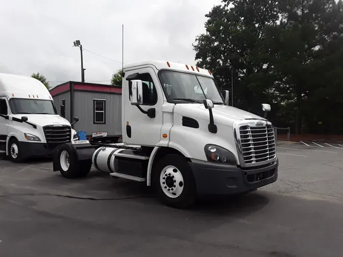 2018 FREIGHTLINER/MERCEDES CASCADIA 113