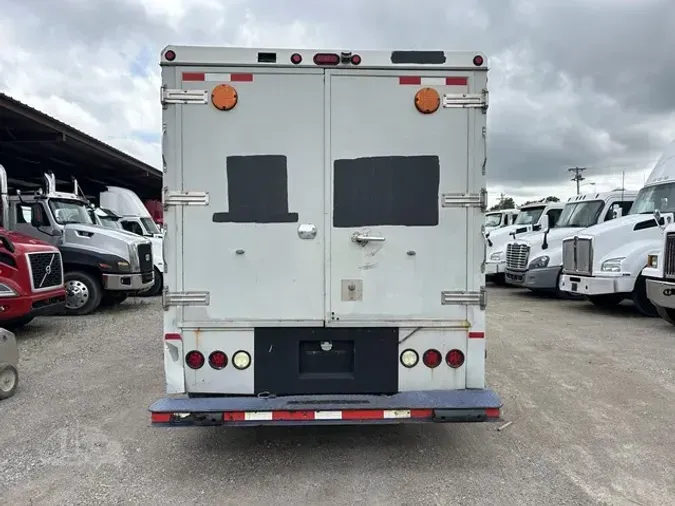 2010 INTERNATIONAL DURASTAR 4300