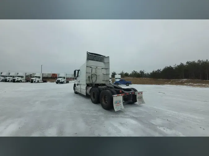 2020 Volvo VNR64T640