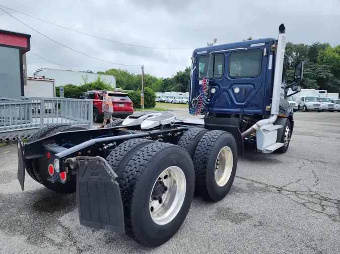 2021 FREIGHTLINER CASCADIA PX11664ST