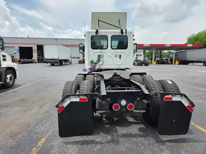 2020 FREIGHTLINER CASCADIA 125