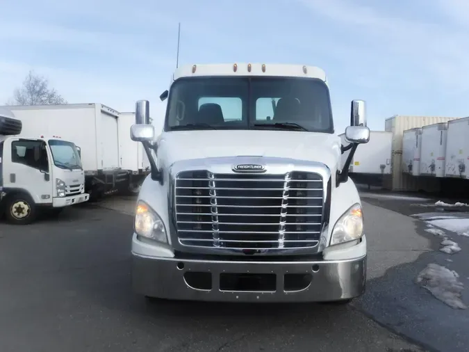 2018 FREIGHTLINER/MERCEDES CASCADIA 113