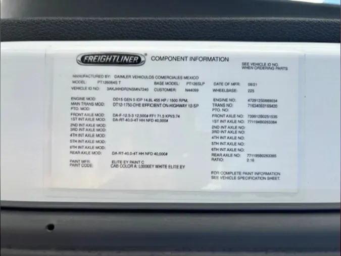 2022 Freightliner CA126SLP