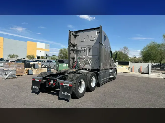 2024 Freightliner Cascadia 126