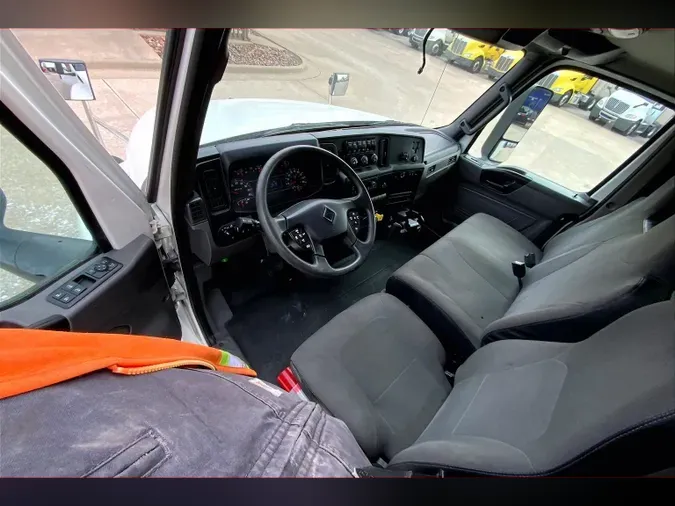 2021 INT MV607655854c5232b61bffbeba84c94692676