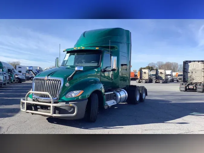 2021 International LT655c826797f33aa84d54e7fff18504d0