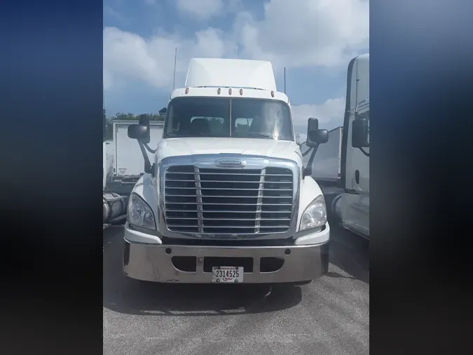 2016 FREIGHTLINER/MERCEDES CASCADIA 125