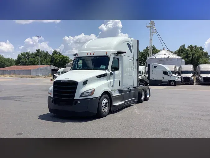 2022 Freightliner Cascadia 126