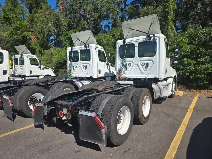 2020 FREIGHTLINER/MERCEDES NEW CASCADIA PX12664