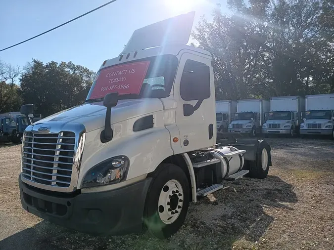 2018 FREIGHTLINER/MERCEDES CASCADIA 113